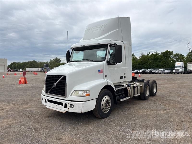 Volvo VNM Prime Movers
