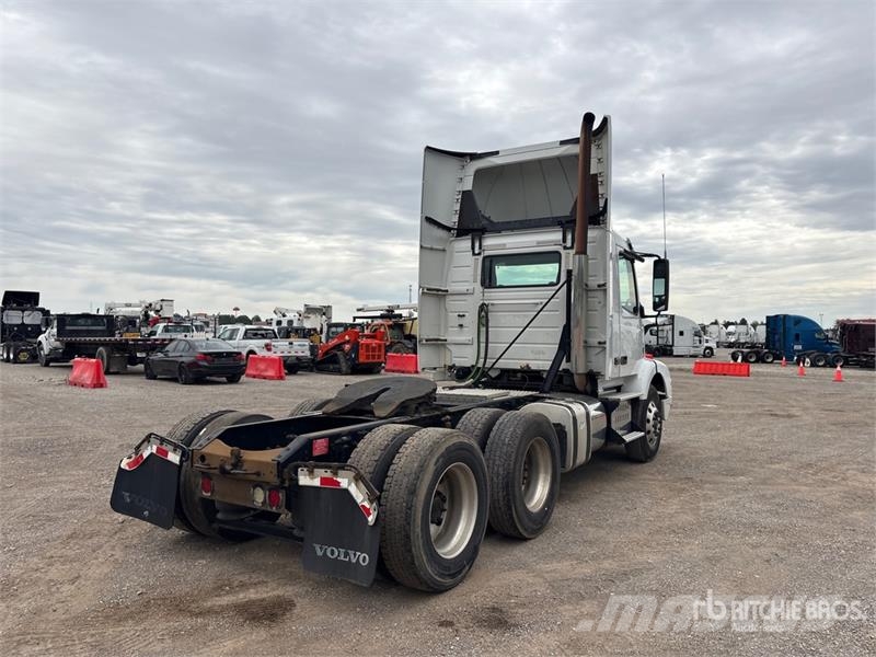Volvo VNM Prime Movers