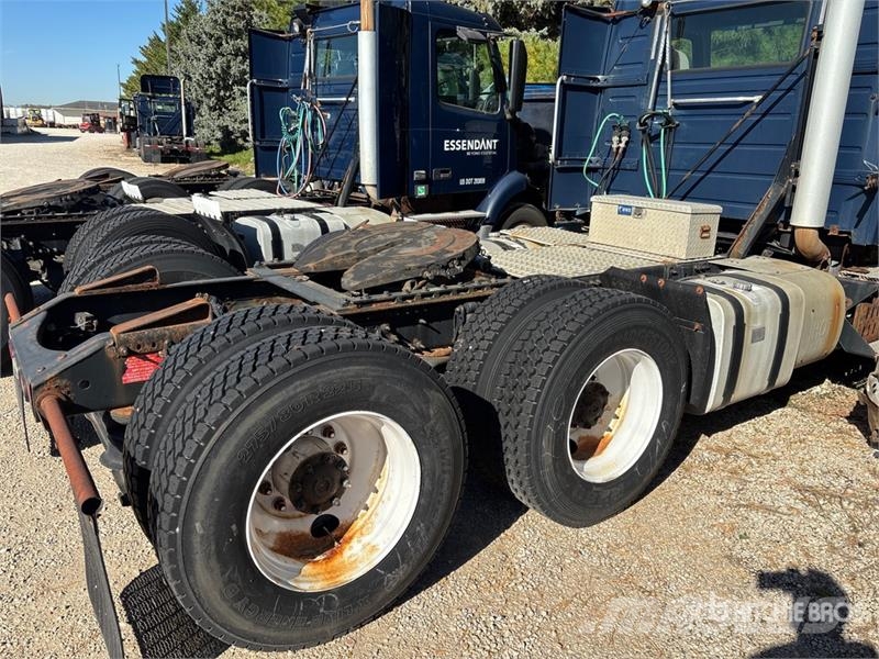 Volvo VNM Trekkers