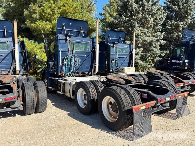 Volvo VNM Trekkers