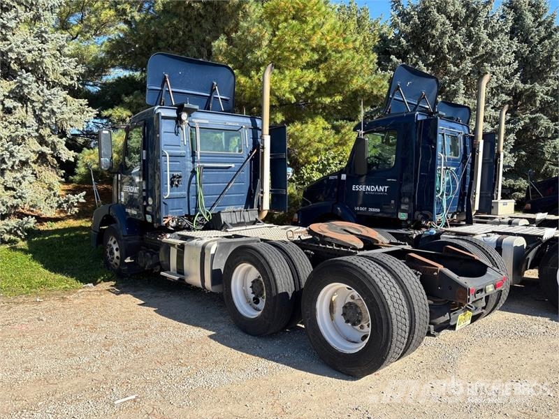 Volvo VNM Trekkers