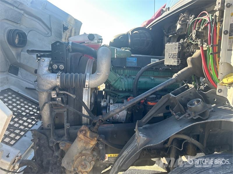 Volvo VNM 牵引车