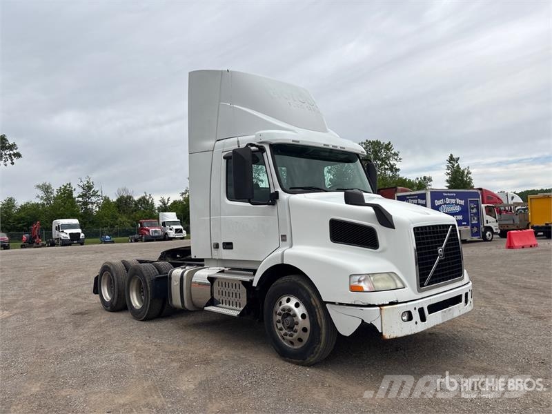 Volvo VNM Prime Movers