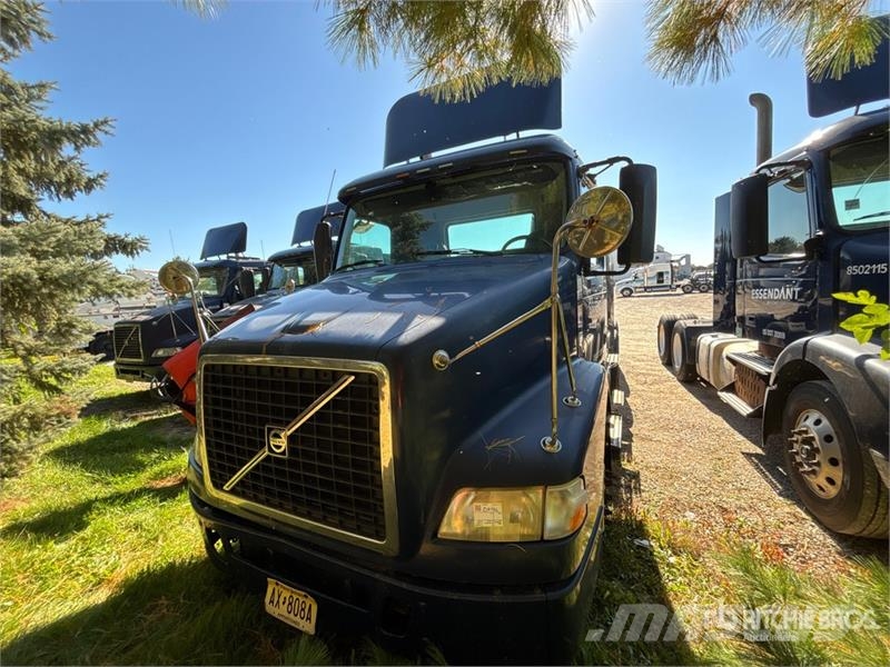 Volvo VNM Trekkers