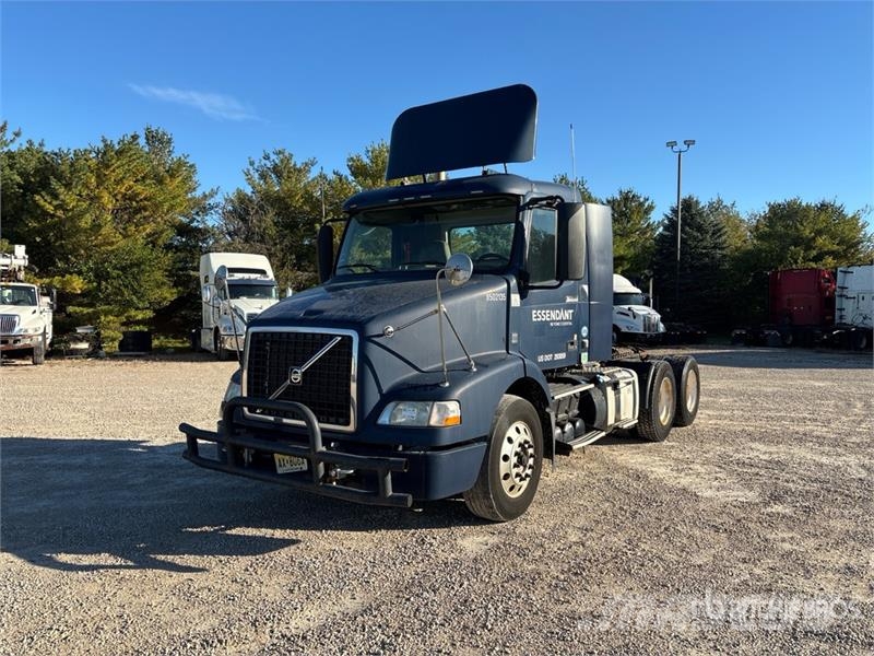 Volvo VNM Trekkers