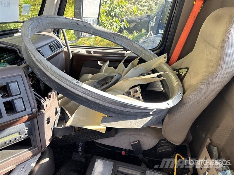Volvo VNM Trekkers