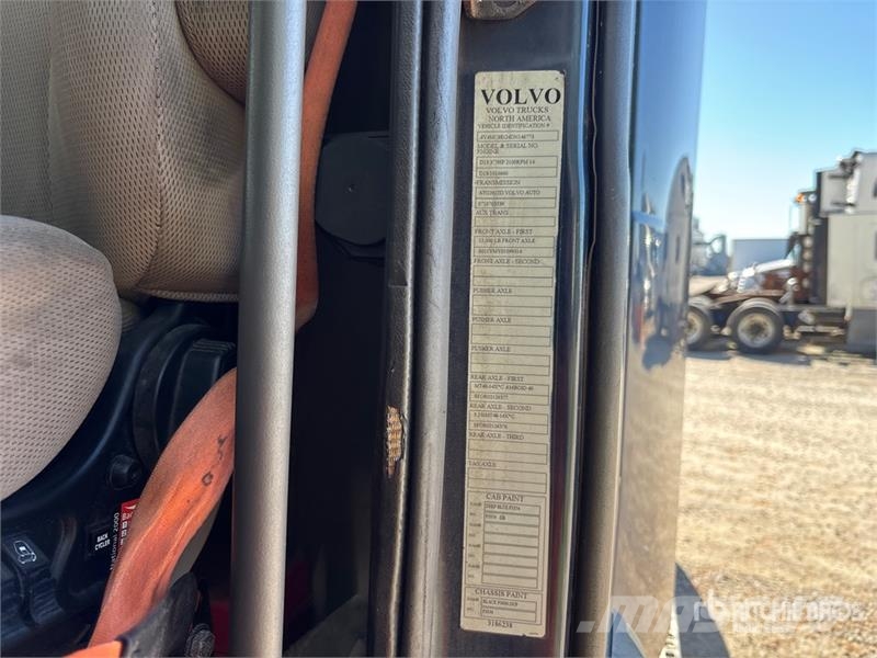 Volvo VNM Trekkers