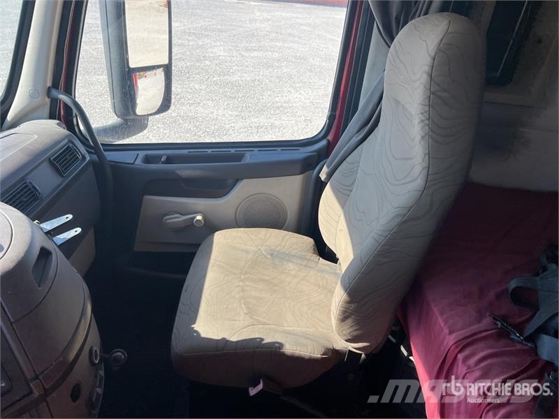 Volvo VNM Truck Tractor Units