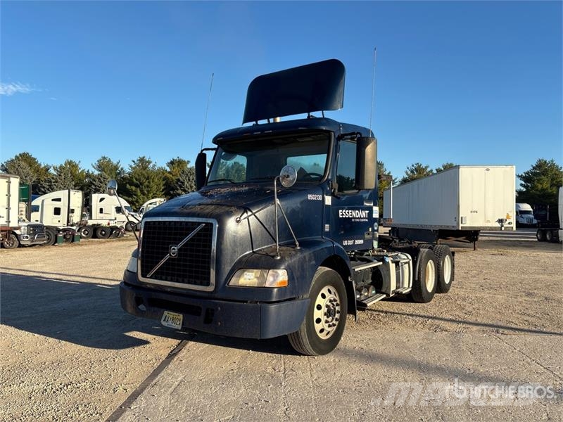 Volvo VNM Trekkers