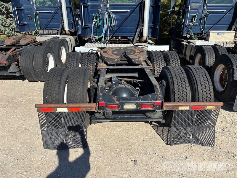 Volvo VNM Trekkers