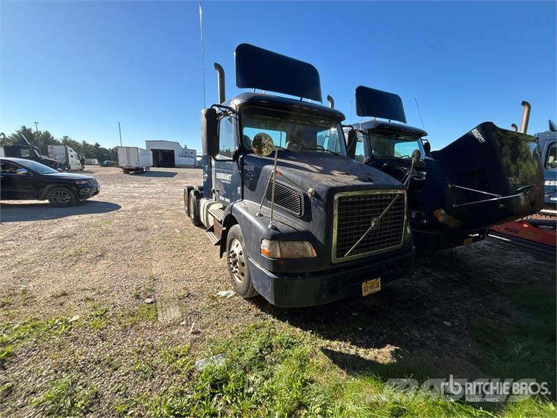 Volvo VNM Trekkers