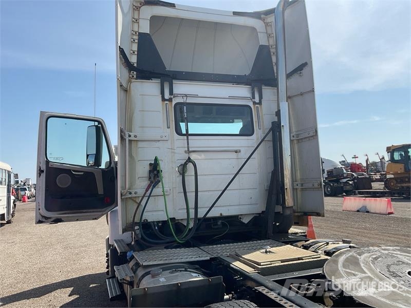 Volvo VNM Trekkers
