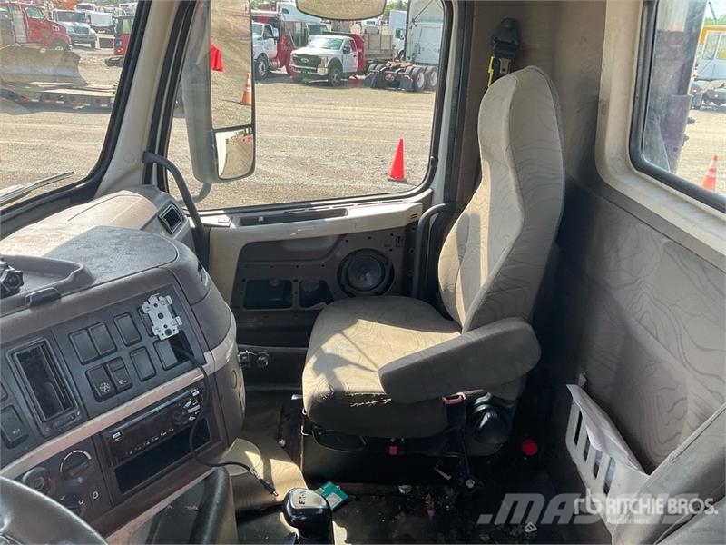 Volvo VNM Tegljači