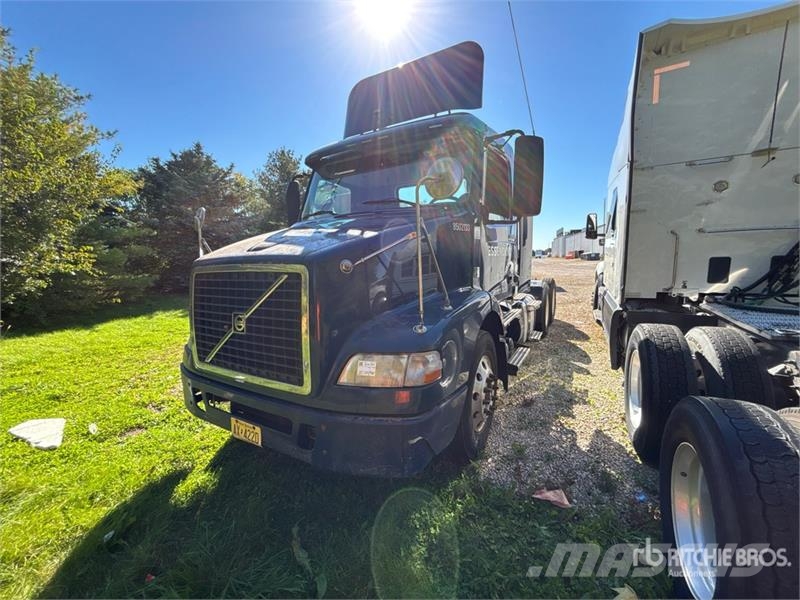 Volvo VNM Trekkers