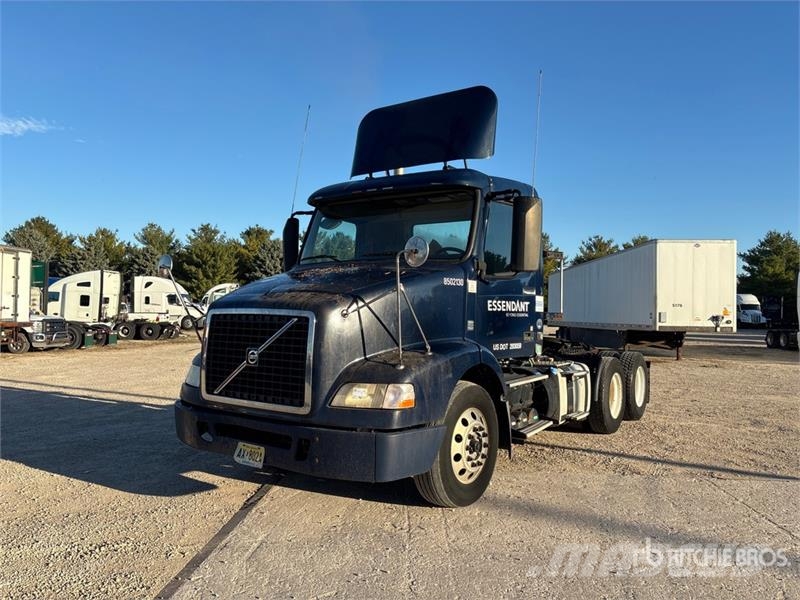 Volvo VNM Trekkers