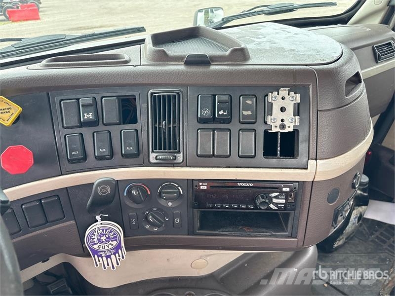 Volvo VNM Prime Movers
