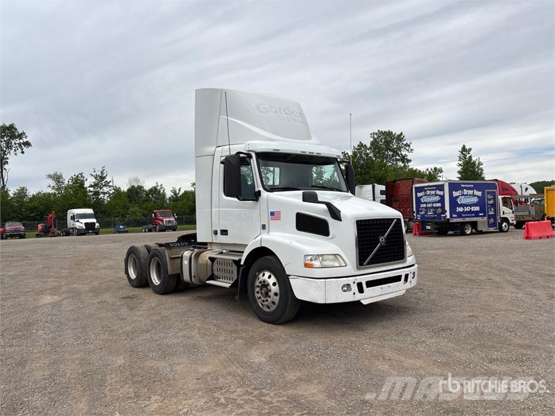 Volvo VNM Prime Movers