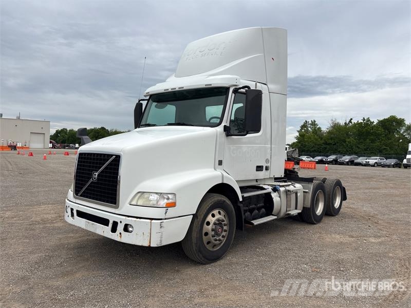 Volvo VNM Prime Movers
