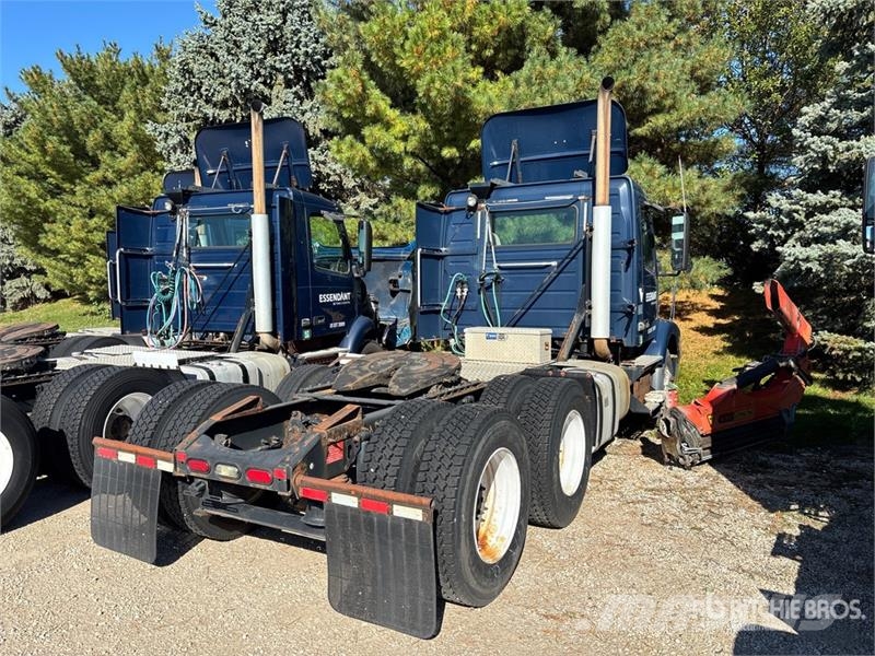 Volvo VNM Trekkers