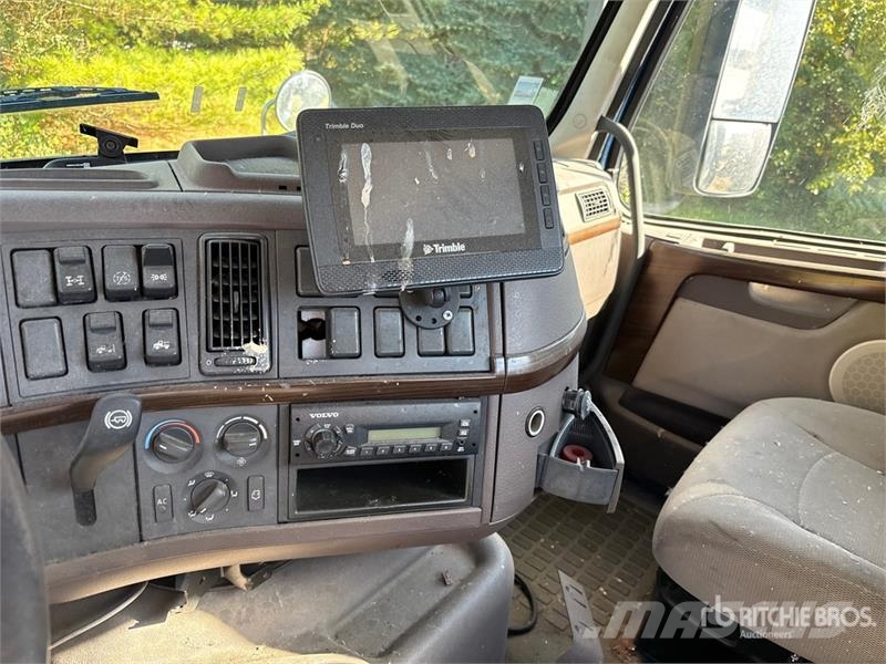 Volvo VNM Trekkers