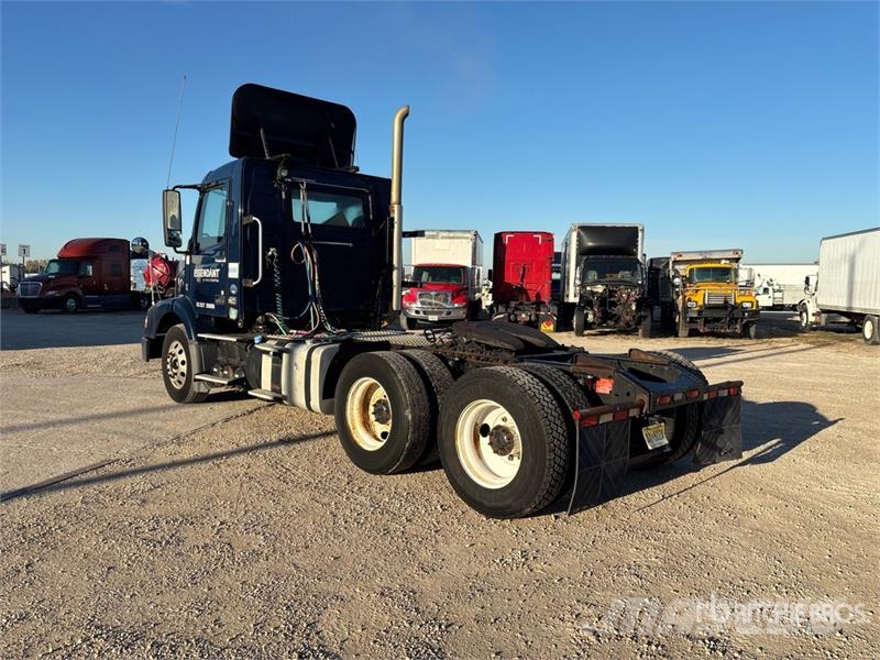 Volvo VNM Trekkers
