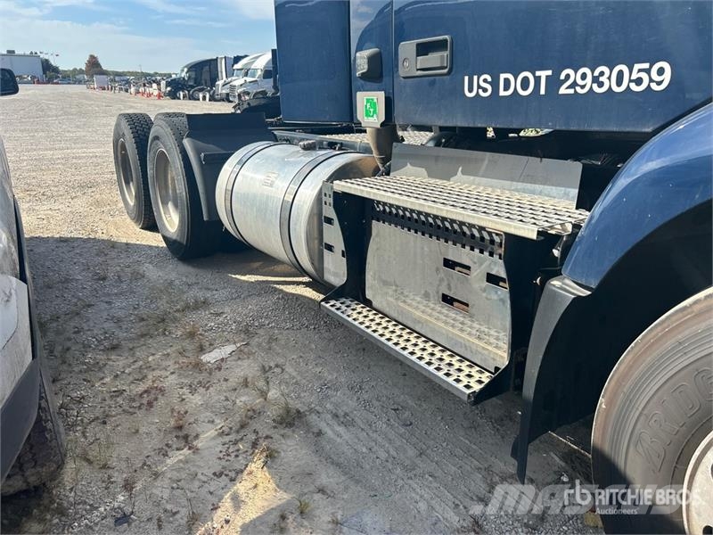Volvo VNR 6x4 T/A Day Cab Truck Tractor Trekkers