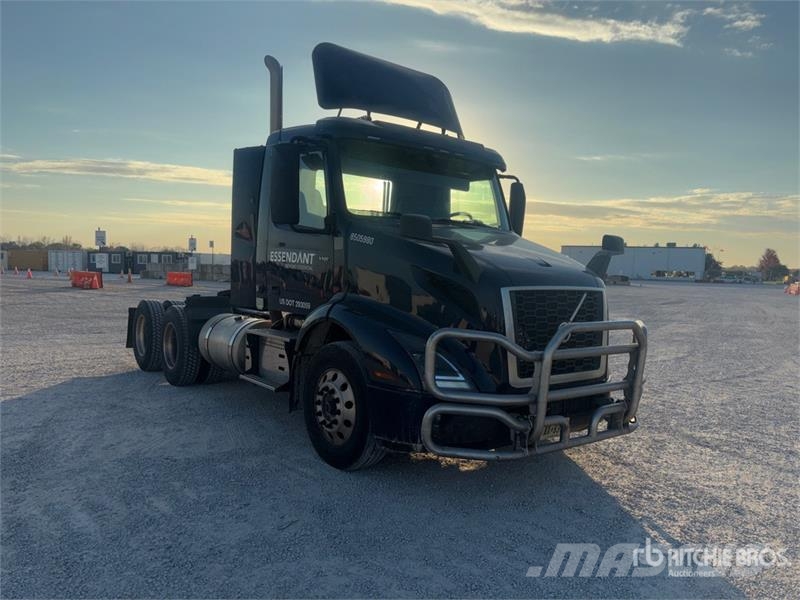 Volvo VNR 6x4 T/A Day Cab Truck Tractor Tractor Units