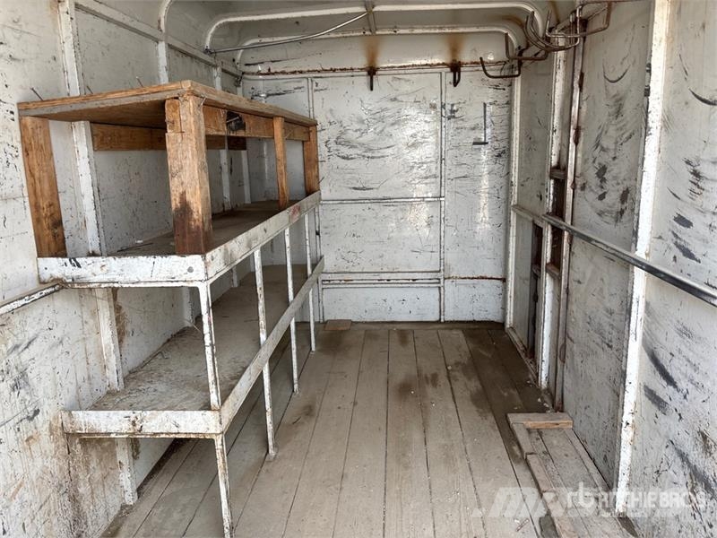  W-W Trailer 12 ft T/A Enclosed Trailer Прицепы-фургоны