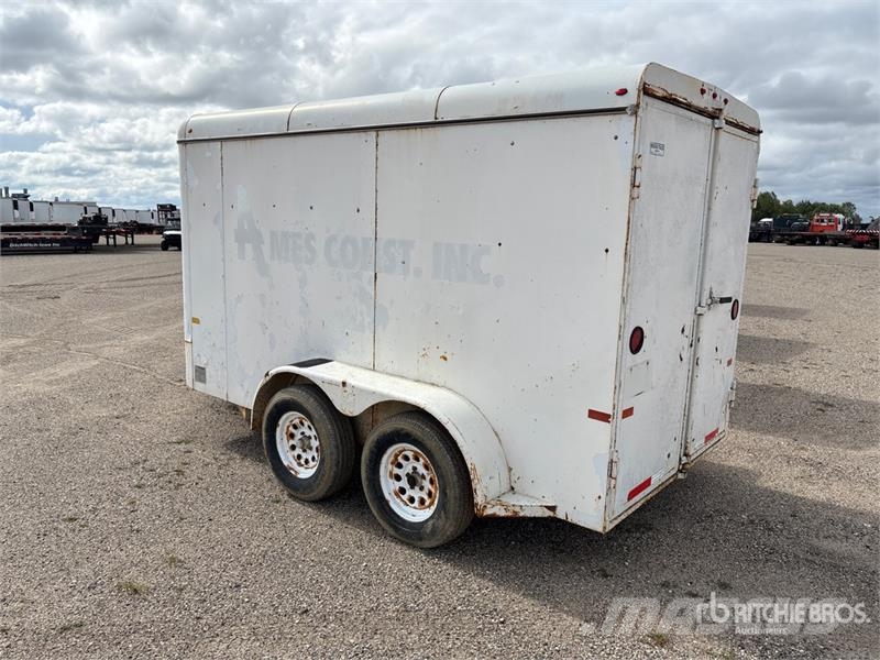  W-W Trailer 12 ft T/A Enclosed Trailer Прицепы-фургоны