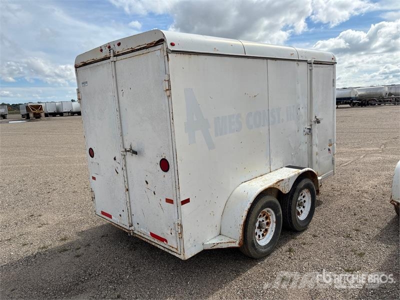  W-W Trailer 12 ft T/A Enclosed Trailer Прицепы-фургоны