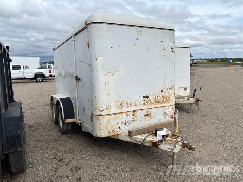 W-W Trailers 12 ft T/A Enclosed Trailer Прицепы-фургоны