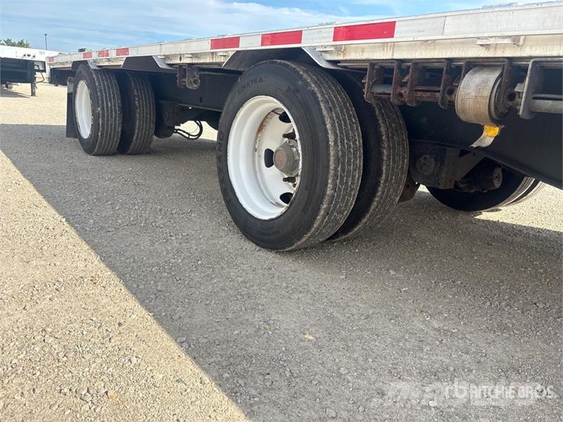 Wabash 53 ft T/A Step Deck Trailer 平板拖车