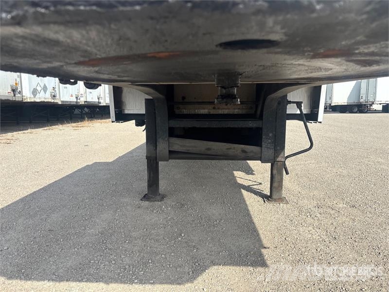 Wabash 53 ft T/A Step Deck Trailer 平板拖车