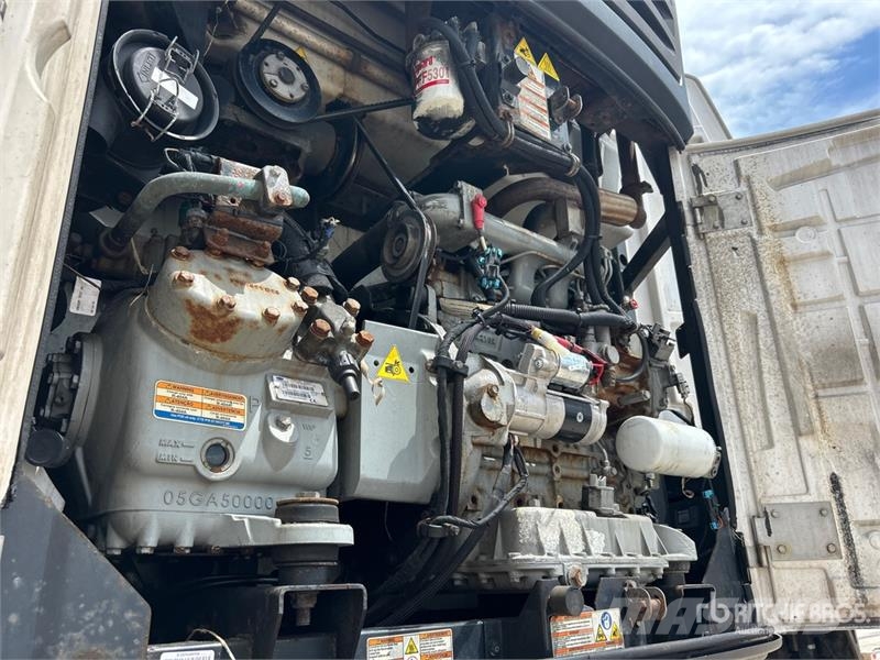Wabash 53 ft x 102 in T/A Refrigerated Trailer نصف مقطورات بدرجة حرارة قابلة للضبط