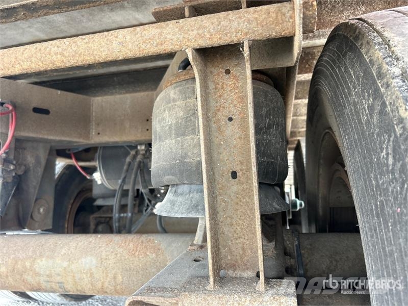 Wabash 53 ft x 102 in T/A Refrigerated Trailer نصف مقطورات بدرجة حرارة قابلة للضبط