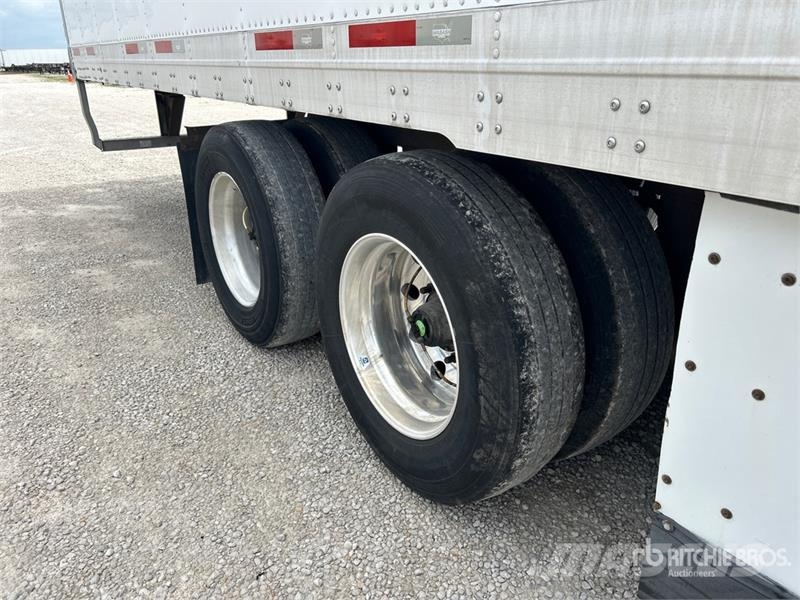 Wabash 53 ft x 102 in T/A Refrigerated Trailer نصف مقطورات بدرجة حرارة قابلة للضبط