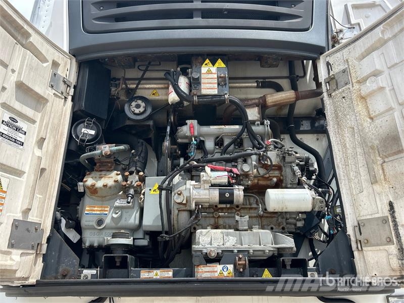 Wabash 53 ft x 102 in T/A Refrigerated Trailer نصف مقطورات بدرجة حرارة قابلة للضبط