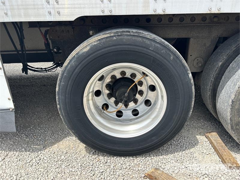 Wabash 53 ft x 102 in T/A Refrigerated Trailer نصف مقطورات بدرجة حرارة قابلة للضبط