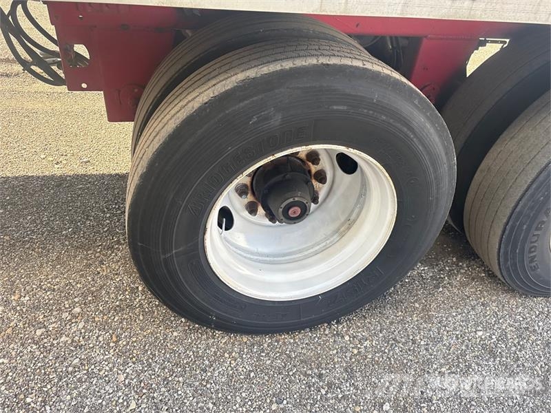 Wabash 53 ft x 102 in T/A Van Trailer Furgons