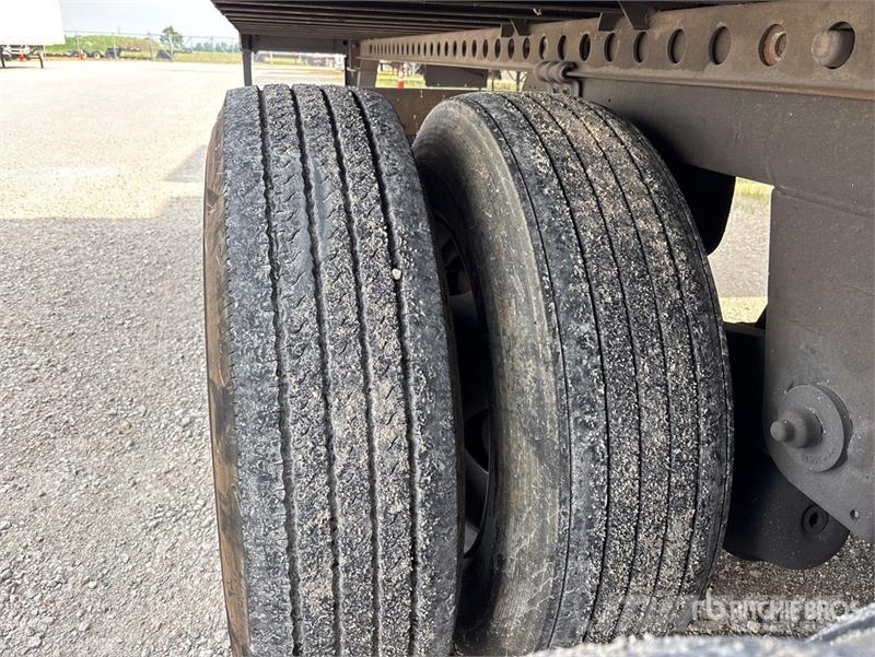 Wabash Dura-Plate 53 ft x 102 in T/A Van Trailer Прицепы-фургоны