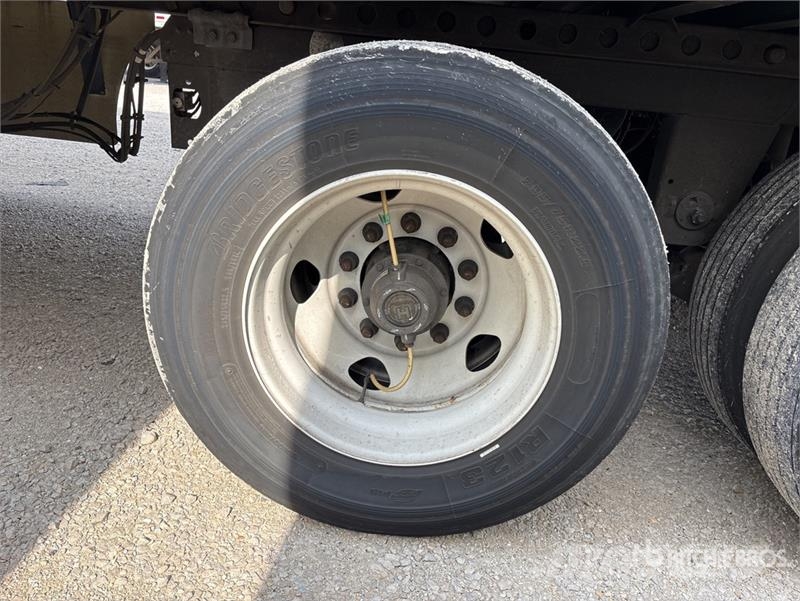 Wabash DVCVHPC 53 ft x 102 in T/A Van Trailer Box Trailers