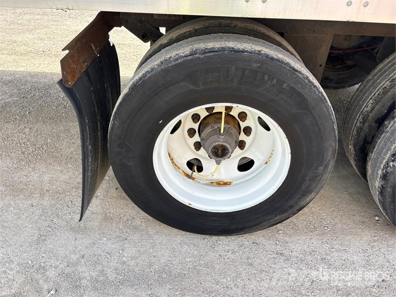 Wabash DVCVHPC 53 ft x 102 in T/A Van Trailer Kapali kasa treylerler