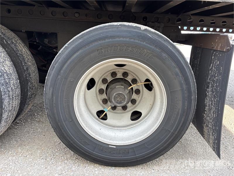 Wabash DVCVHPC 53 ft x 102 in T/A Van Trailer Box Trailers