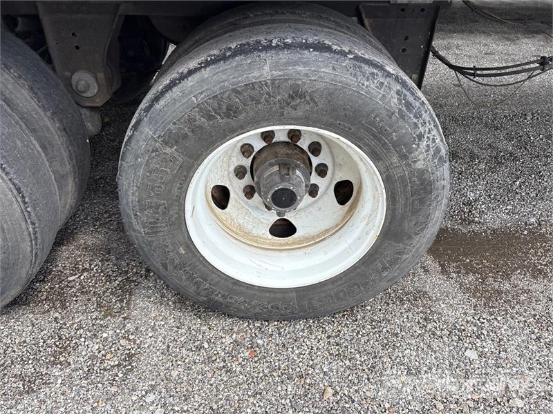 Wabash DVHDHPC 53 ft x 102 in T/A Van Trailer (Inoperable Cajas de remolque