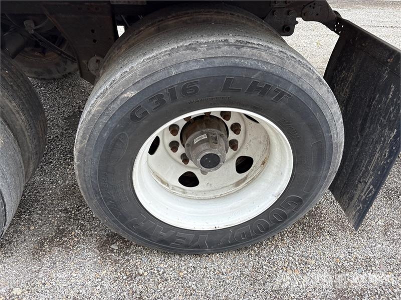 Wabash DVHDHPC 53 ft x 102 in T/A Van Trailer (Inoperable Cajas de remolque