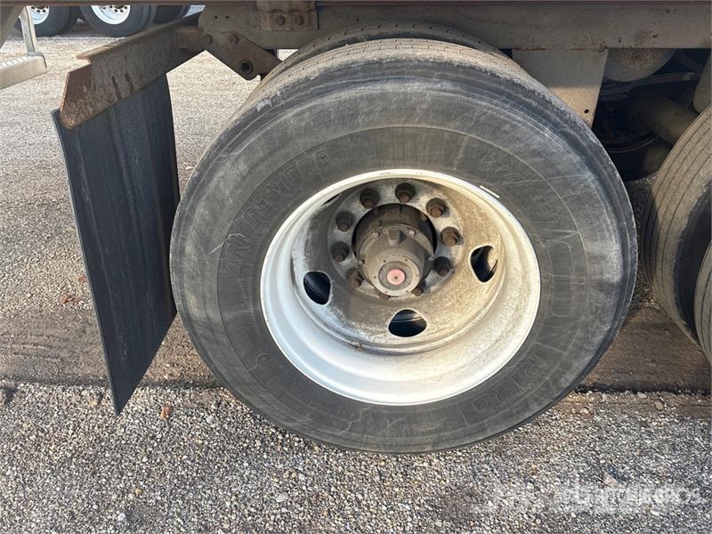 Wabash DVHDHPC 53 ft x 96 in T/A Van Trailer Reboques baú