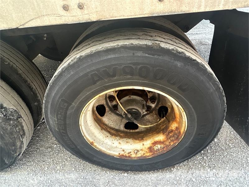 Wabash DVLSHPC 53 ft x 102 in T/A Van Trailer مقطورات ذات هيكل صندوقي