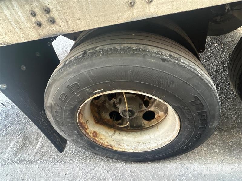 Wabash DVLSHPC 53 ft x 102 in T/A Van Trailer مقطورات ذات هيكل صندوقي