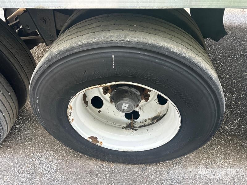 Wabash DVLSHPC 53 ft x 102 in T/A Van Trailer ボックスボディートレーラー