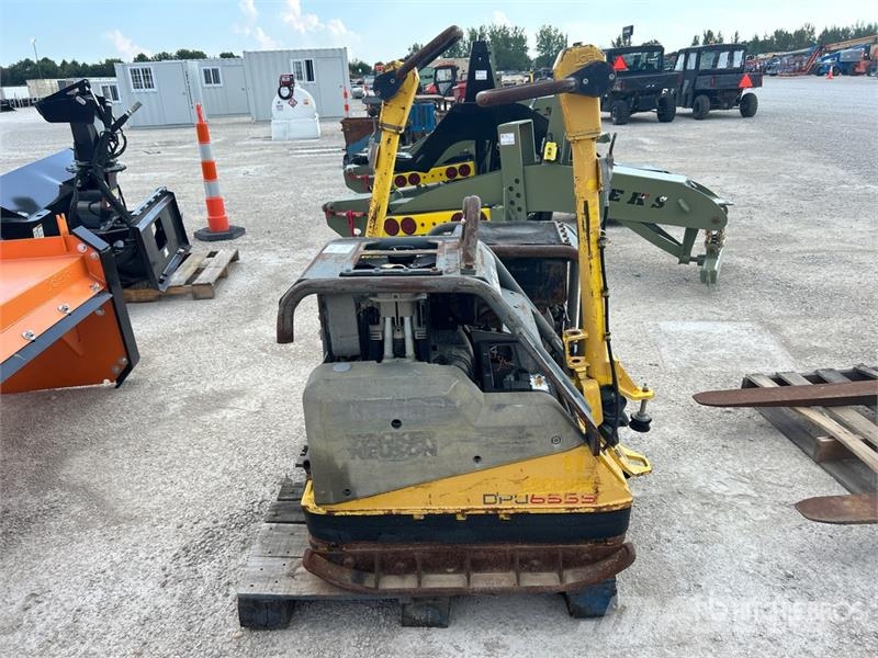 Wacker DPU5545 Vibratory Plate Compactor Trilmachines